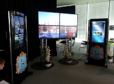 2xT10 kiosks with a Screen Wall fromm 4 screens